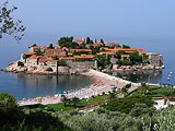 Widok na Sveti Stefan. Wybrzee Czarnogry. Adriatyk.  © S. Wasyluk
